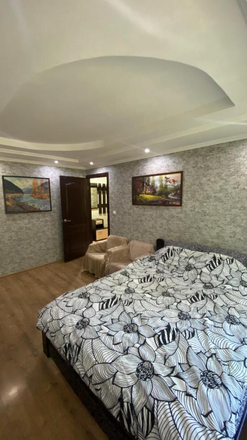 Квартира На Проспекті Uzhhorod Luaran gambar